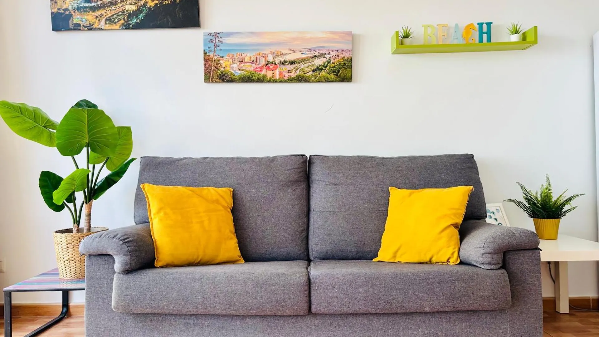 Malagueta Beachfront Apartment Málaga
